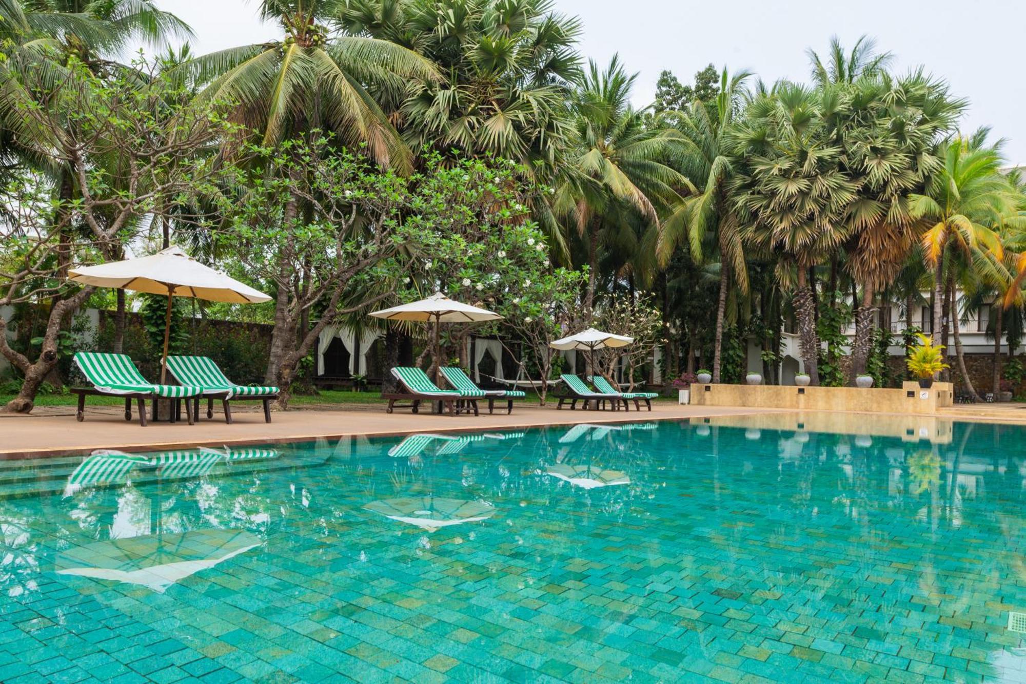 Lotus Blanc Hotel Ciudad de Siem Riep Exterior foto