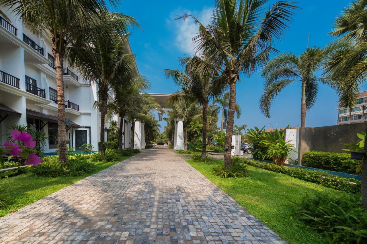 Lotus Blanc Hotel Ciudad de Siem Riep Exterior foto